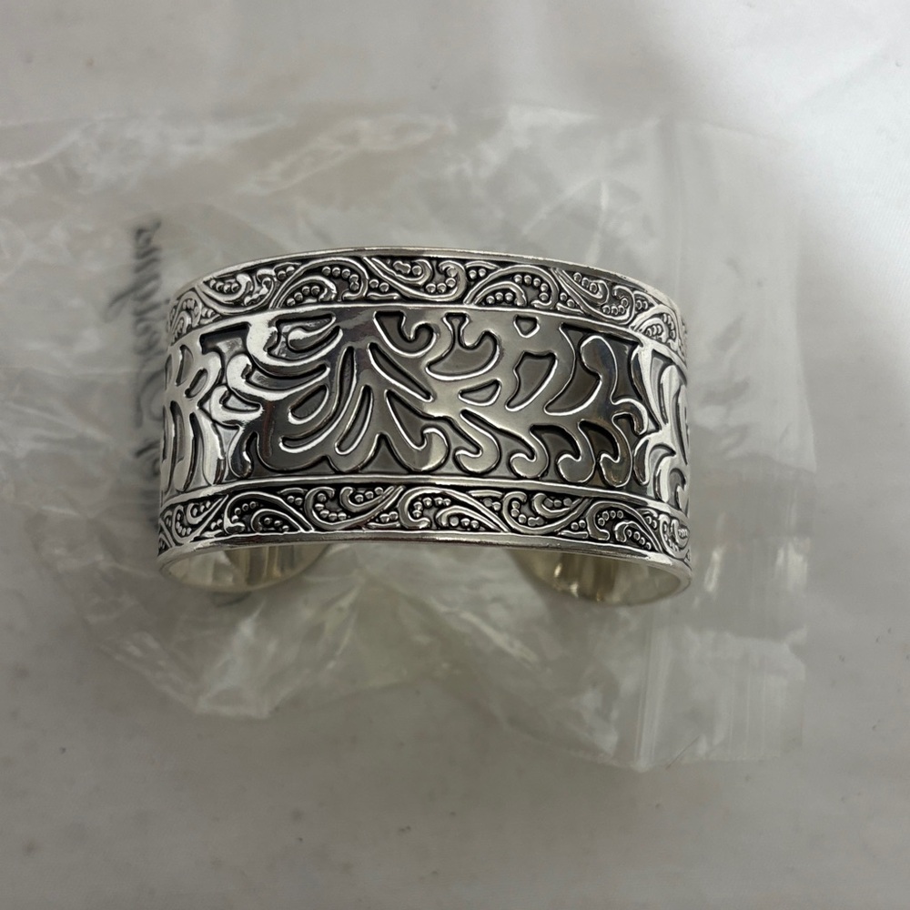 Premier Designs Retired Intricate Monte Carlo Silver Tone Cuff Bracelet - Picture 1 of 3